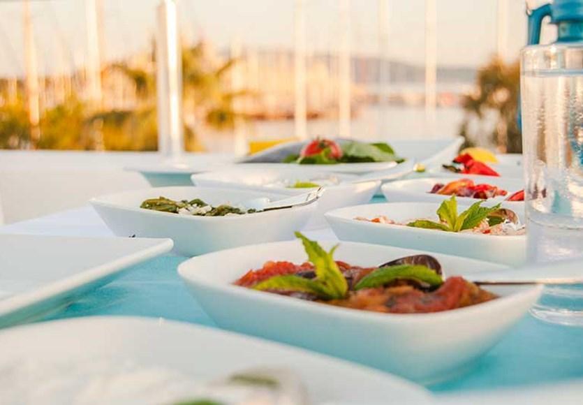 Akkan Hotel Marina (Adults Only) Бодрум Екстер'єр фото