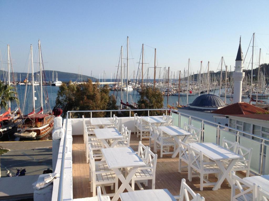 Akkan Hotel Marina (Adults Only) Бодрум Екстер'єр фото